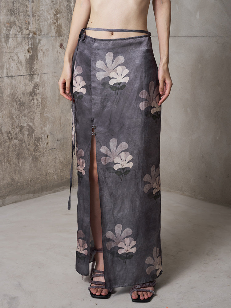 Plum Blossom Top in Black