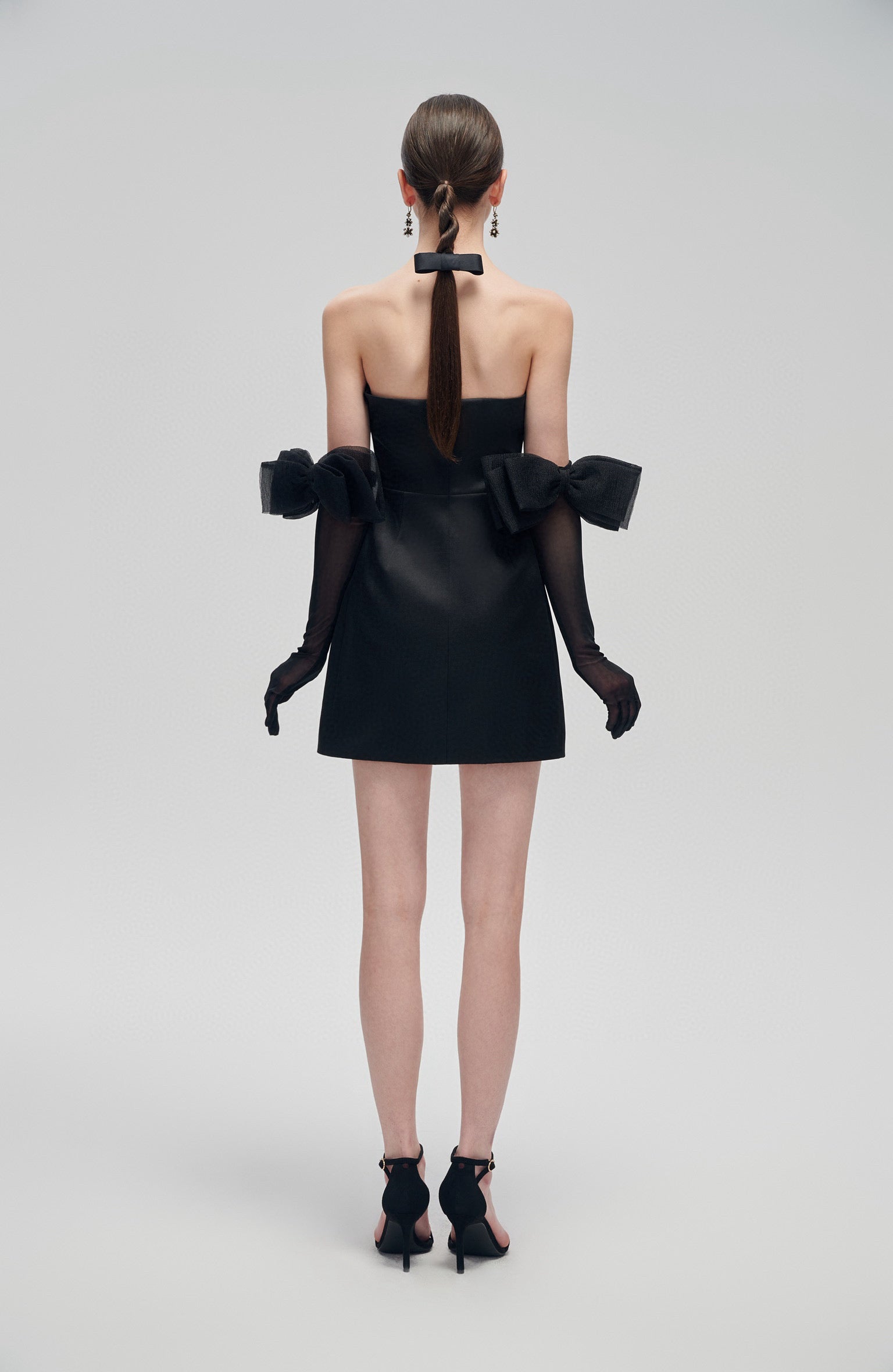 FaSogno_black_mini_dress_with_bow_gloves_back