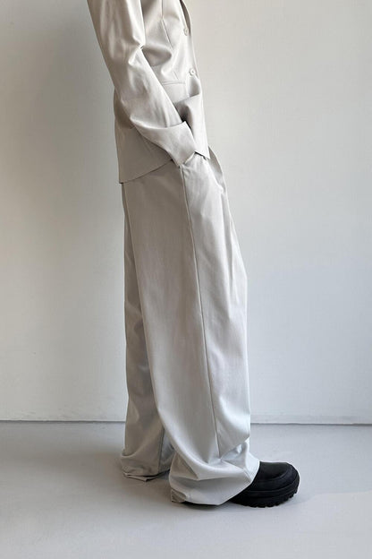 Basic Long Trousers in Light Grey